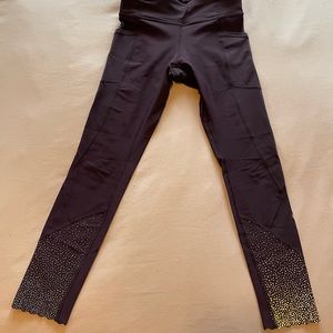 Lululemon Dark Magenta Tight Stuff reflective dot scallop hem leggings